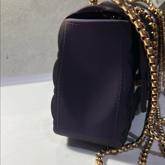 Elegant Dark Purple and Gold Quilted Shoulder Jelly Crossbody Bag - Picture 2 of 3